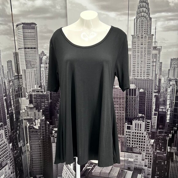 LuLaRoe Black Tunic Tee – Size L - Picture 1 of 5